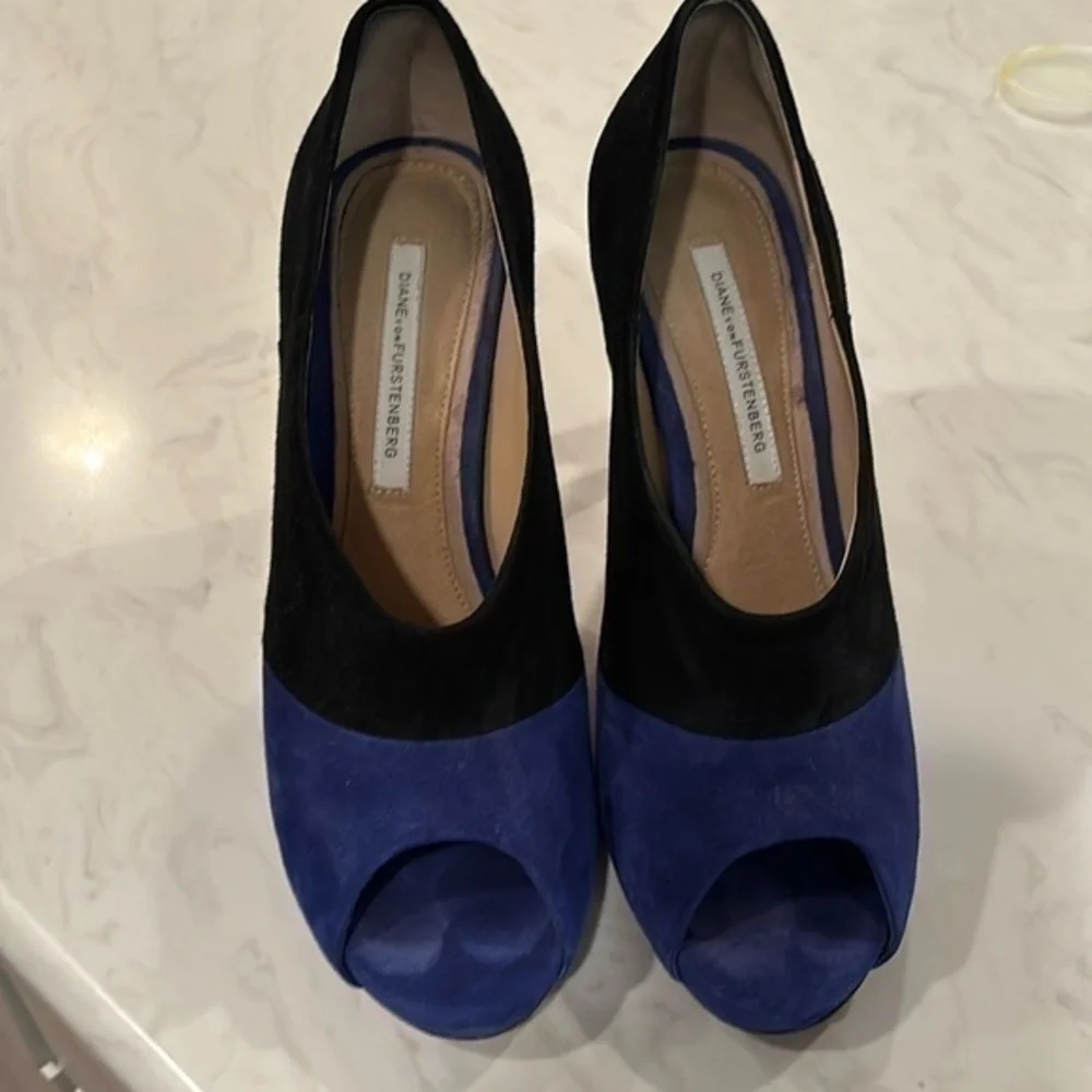 Diane Von Furstenberg Suede Shoes